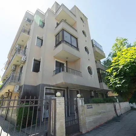 Ggeorgi Sarafovo Apartamento *